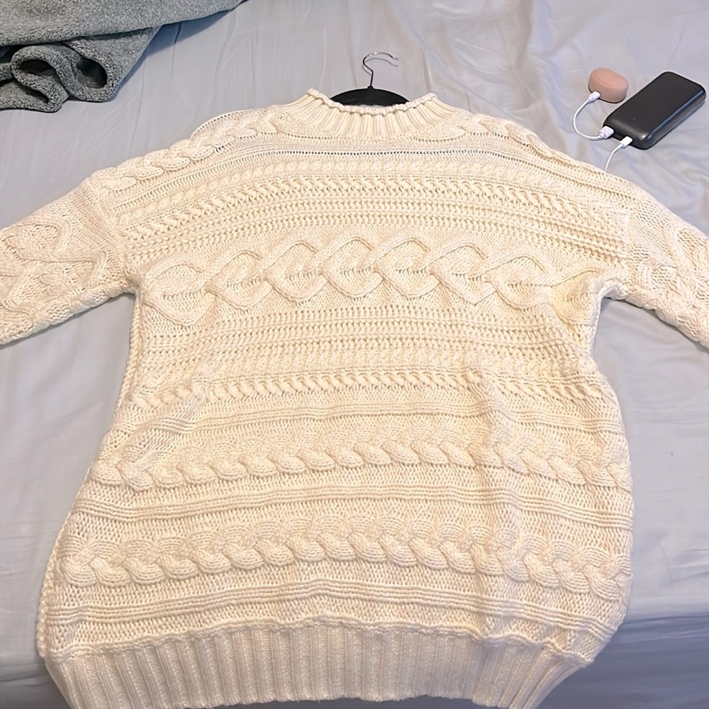 Simplee wool sweater. Size XL